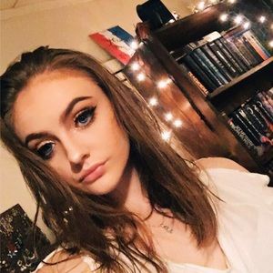 Meet your Posher, Rae